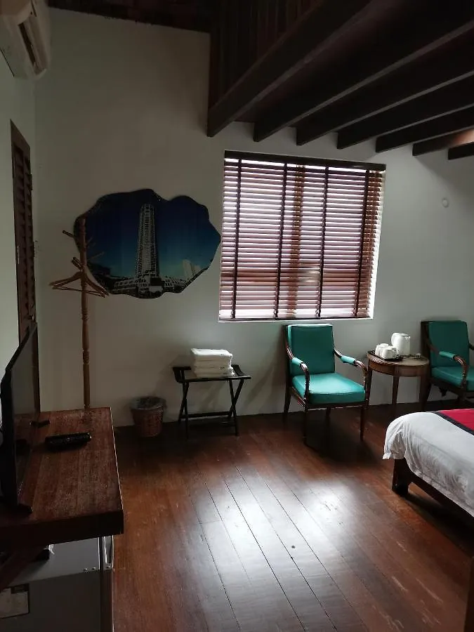 Homestay Rangoon Residences + George Town