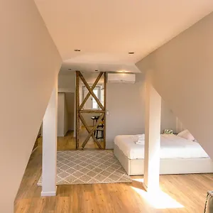 lisbon-center-history-apartment-106-lisbon.hotels-lisbon-portugal.com/